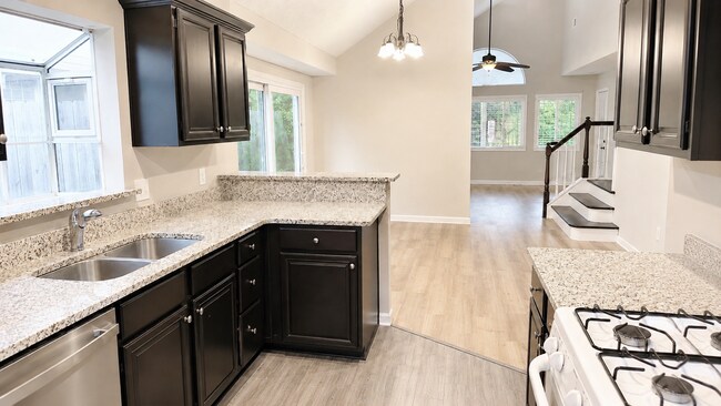 Building Photo - 1264 Watercrest Cir