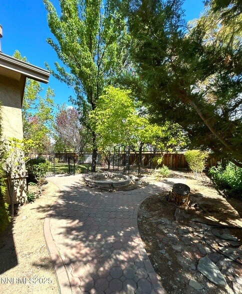 Building Photo - 3140 Scarlet Oaks Ct