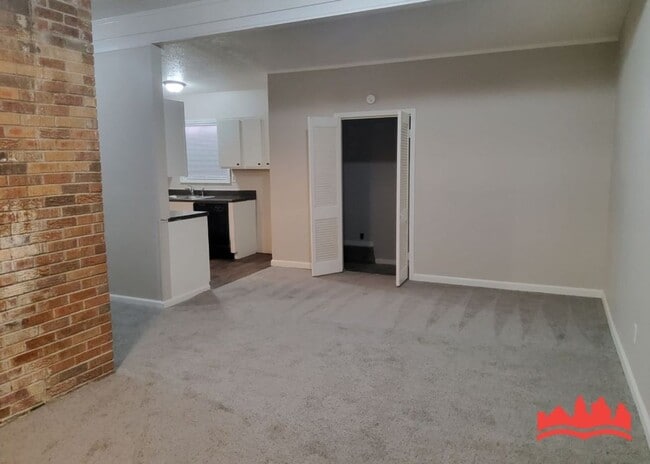 Building Photo - 3442 Knight Rd