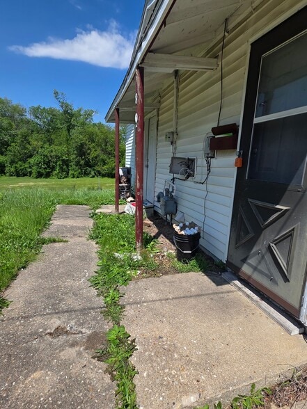 Building Photo - 801 Cantrell Heights St