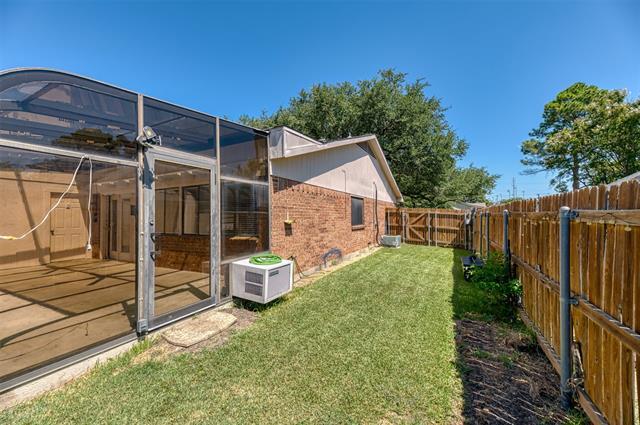 Building Photo - 416 Lincoln Dr