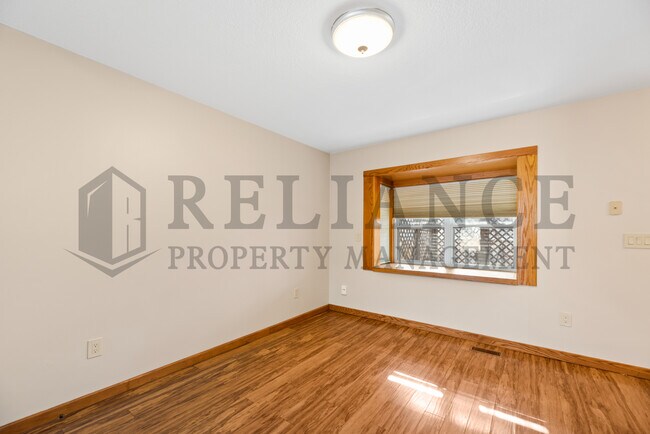 Building Photo - 1417 S Goebel Cir