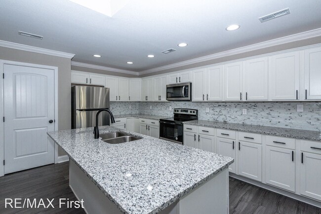 Building Photo - 3 br, 2 bath House - 2437 Old Niles Ferry Rd.