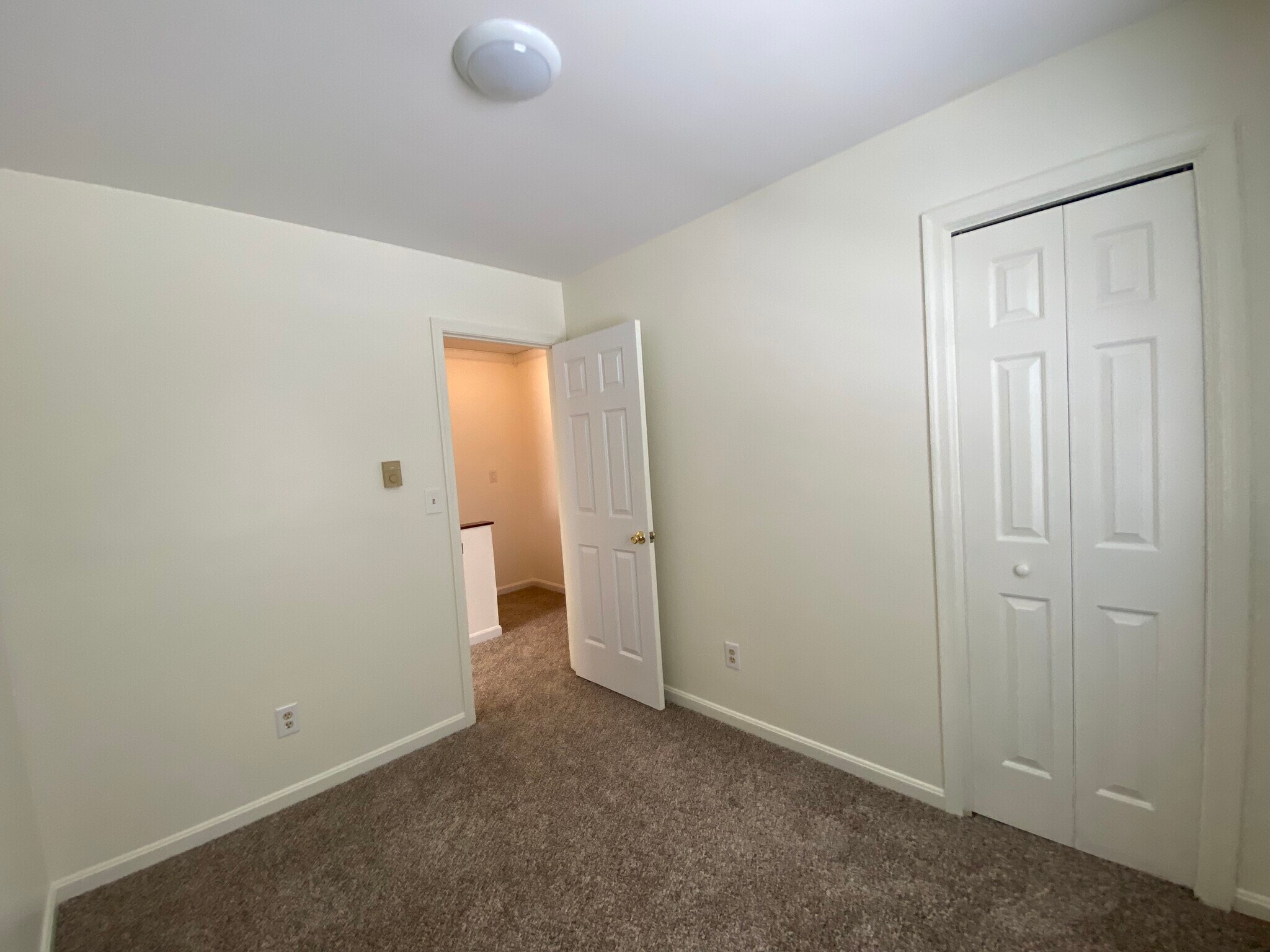 Building Photo - 6183 Mountain View Dr