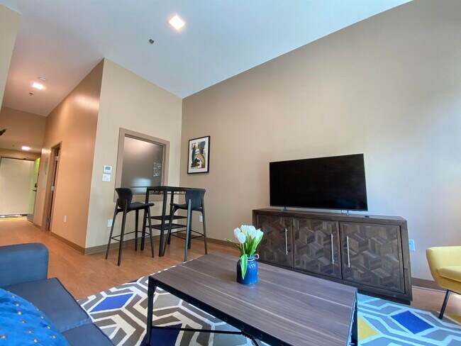 Building Photo - 83 Hanover St