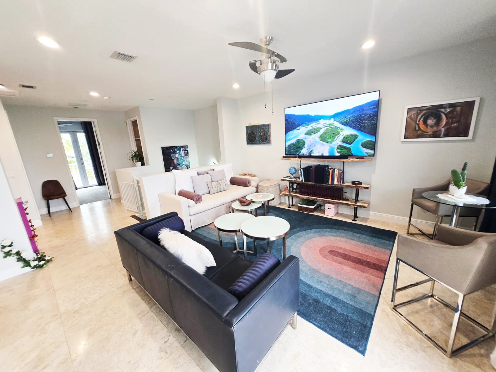 Building Photo - 302 NE 8th Ave