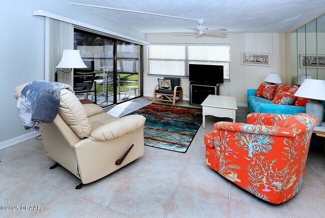 Building Photo - 1571 S Atlantic Ave