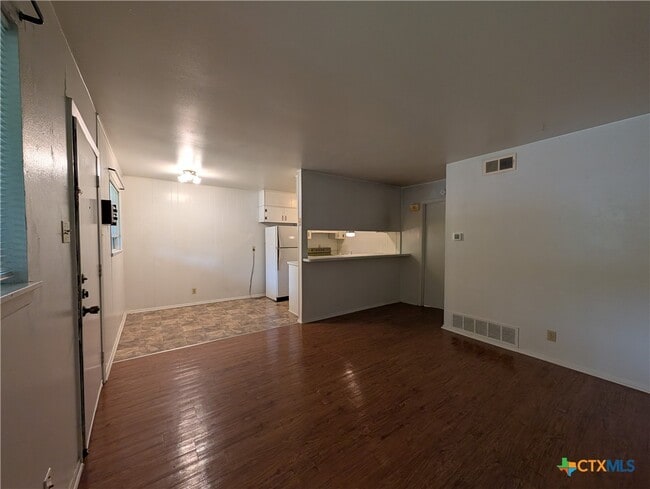 Building Photo - 165 Richter Ln