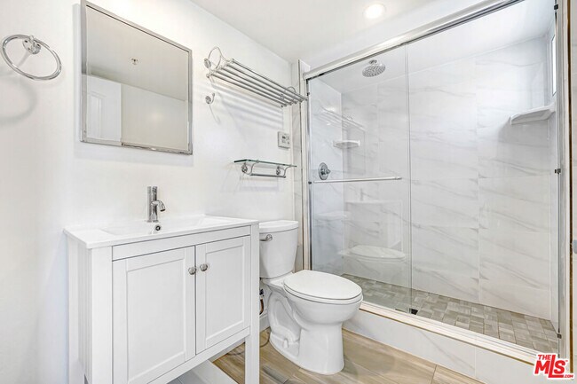 Building Photo - 1834 Euclid St