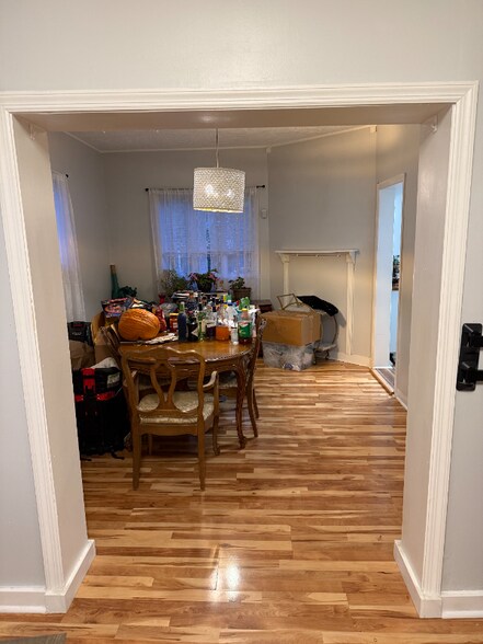 Building Photo - 123 Clearview Ave