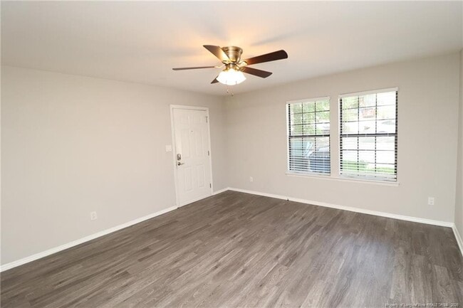 Building Photo - 4901 Coral Ridge Ct