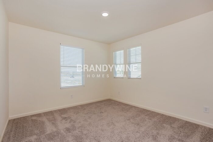 Building Photo - 8249 Muscovy Dr