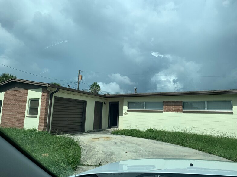 Building Photo - 1106 Madrid Rd