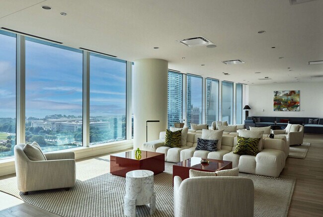 Building Photo - 1006 S Michigan Ave