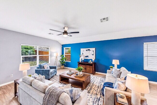 Building Photo - NO CARPET! Up to 1 Month Free Rent with 18-24 Month Lease! No Security Deposit Programs Available.