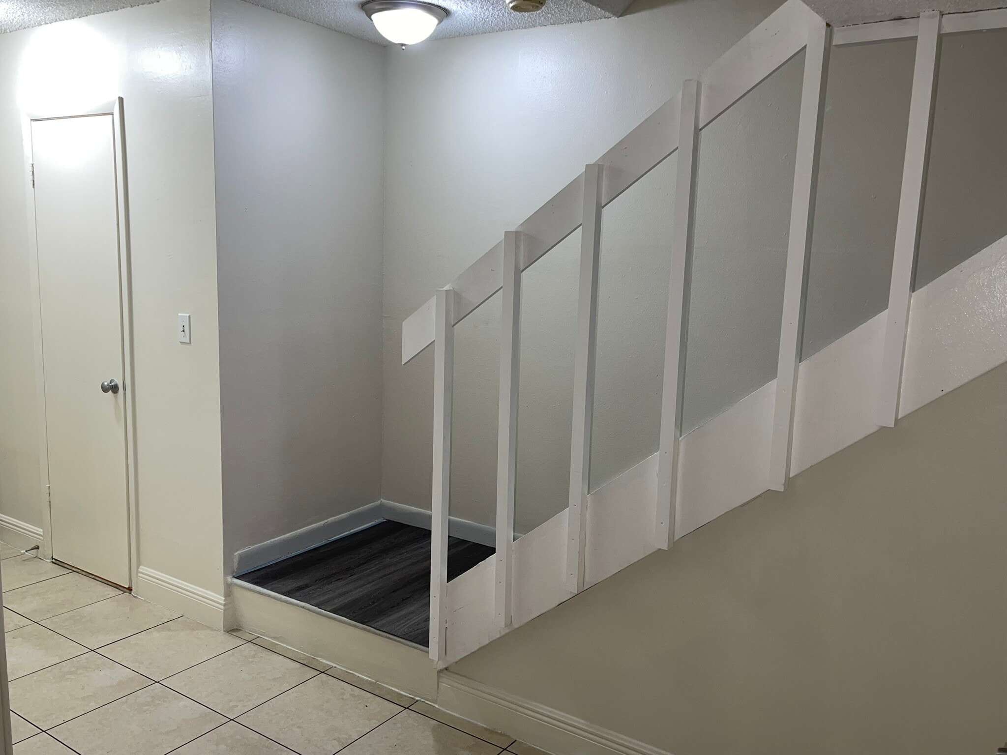 Building Photo - 5953 NW 25th Ct