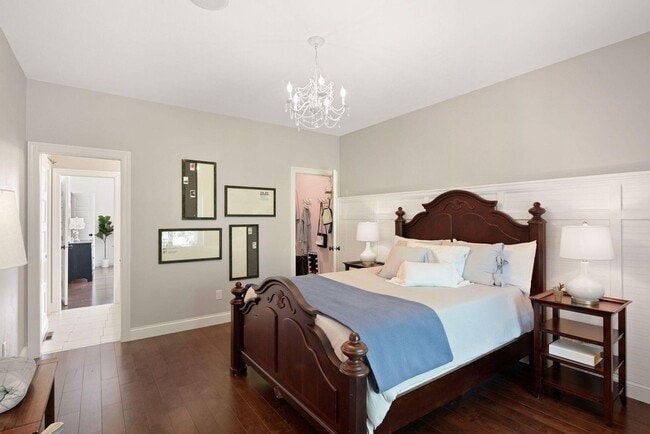Building Photo - Luxury Living in Minnetonka – 6BR Home in Prime  Location