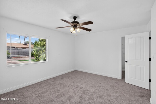 Building Photo - 8832 E Lupine Ave