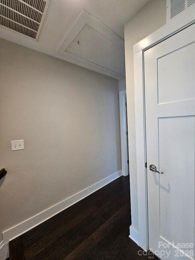 Building Photo - 1202 Macomb Pl