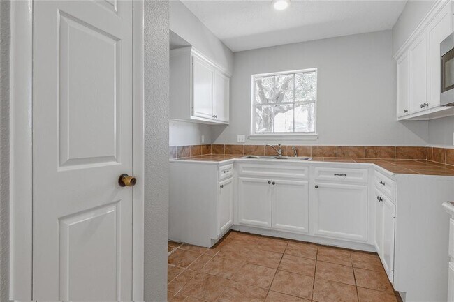 Building Photo - 4530 Adonis Dr
