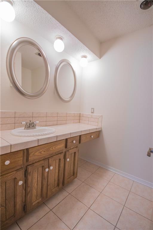 Building Photo - 403 S 37th St