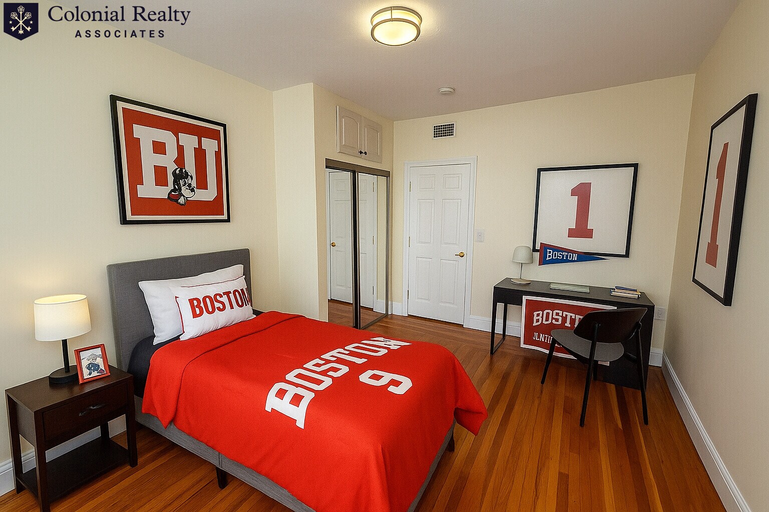 Building Photo - 73 Thatcher St