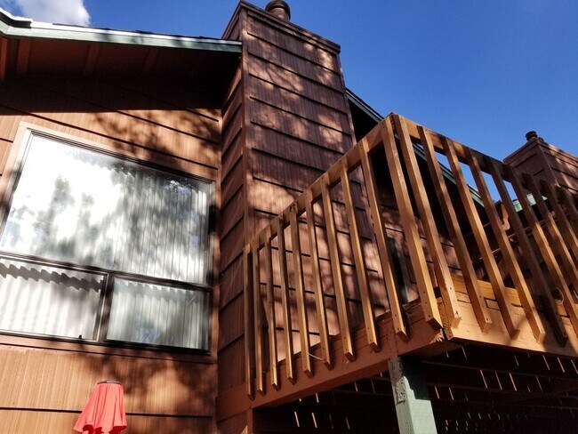 Building Photo - 2 Bed, 2.5 Bath Townhouse near NAU/CCC!! S...