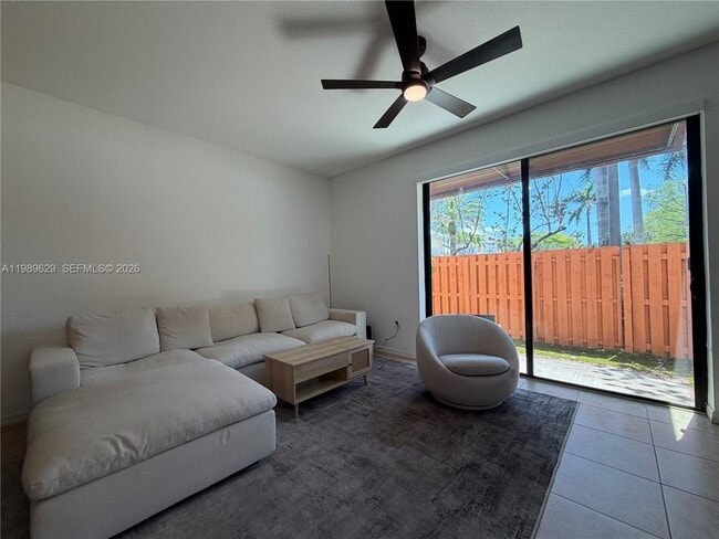 Building Photo - 6330 S Station Square