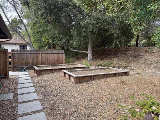 Building Photo - Spacious Three Bedroom Carmel Valley Villa...