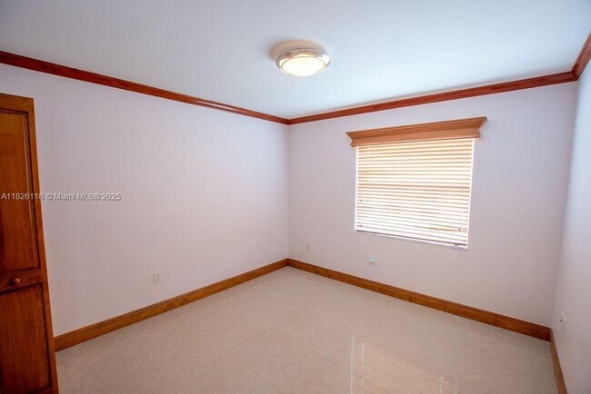 Building Photo - 1626 SW 139th Ave