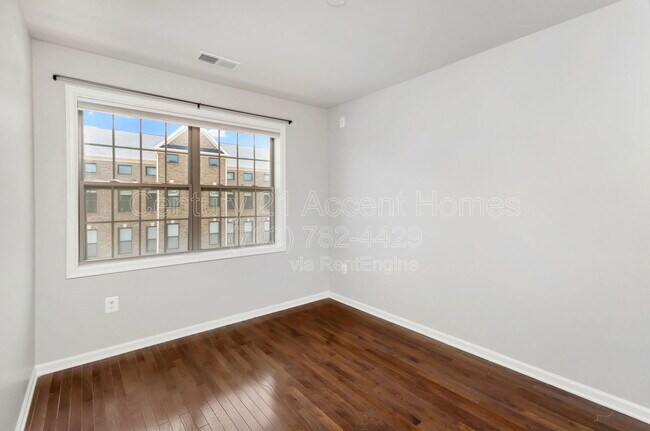Building Photo - 22447 Norwalk Square