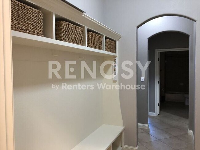 Building Photo - Gorgeous, 3 Bedroom/2 Bath Home in Avalon!!