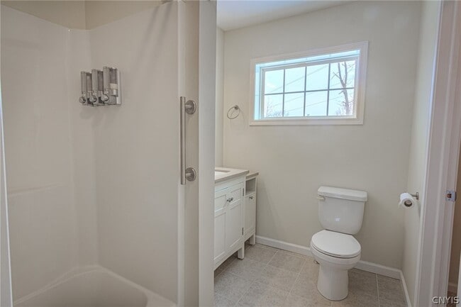 Building Photo - 3035 Claybourne Ln