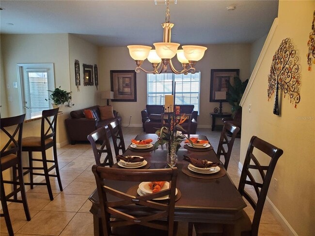 Building Photo - 8965 Cat Palm Rd