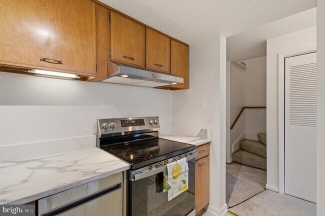 Building Photo - 312 Severn Ave