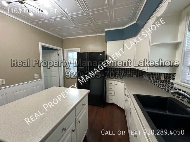Building Photo - 1103 Oregon St