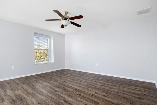 Building Photo - 8909 Winter Haven Rd