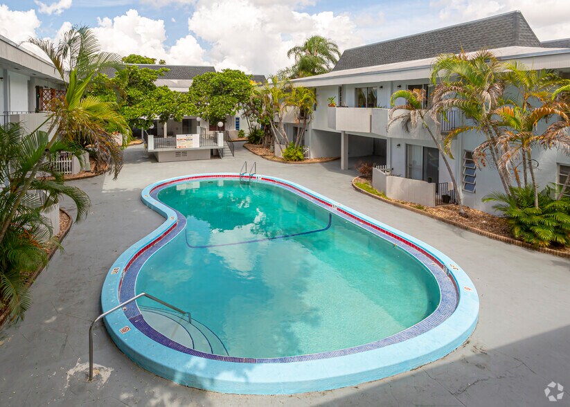 Imperial At Kendall Apartments 7788 SW 90th St Miami FL 33156 Apartment Finder