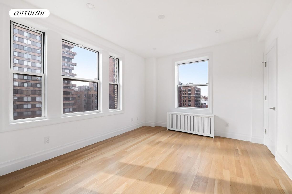 Building Photo - 241 W 97th St