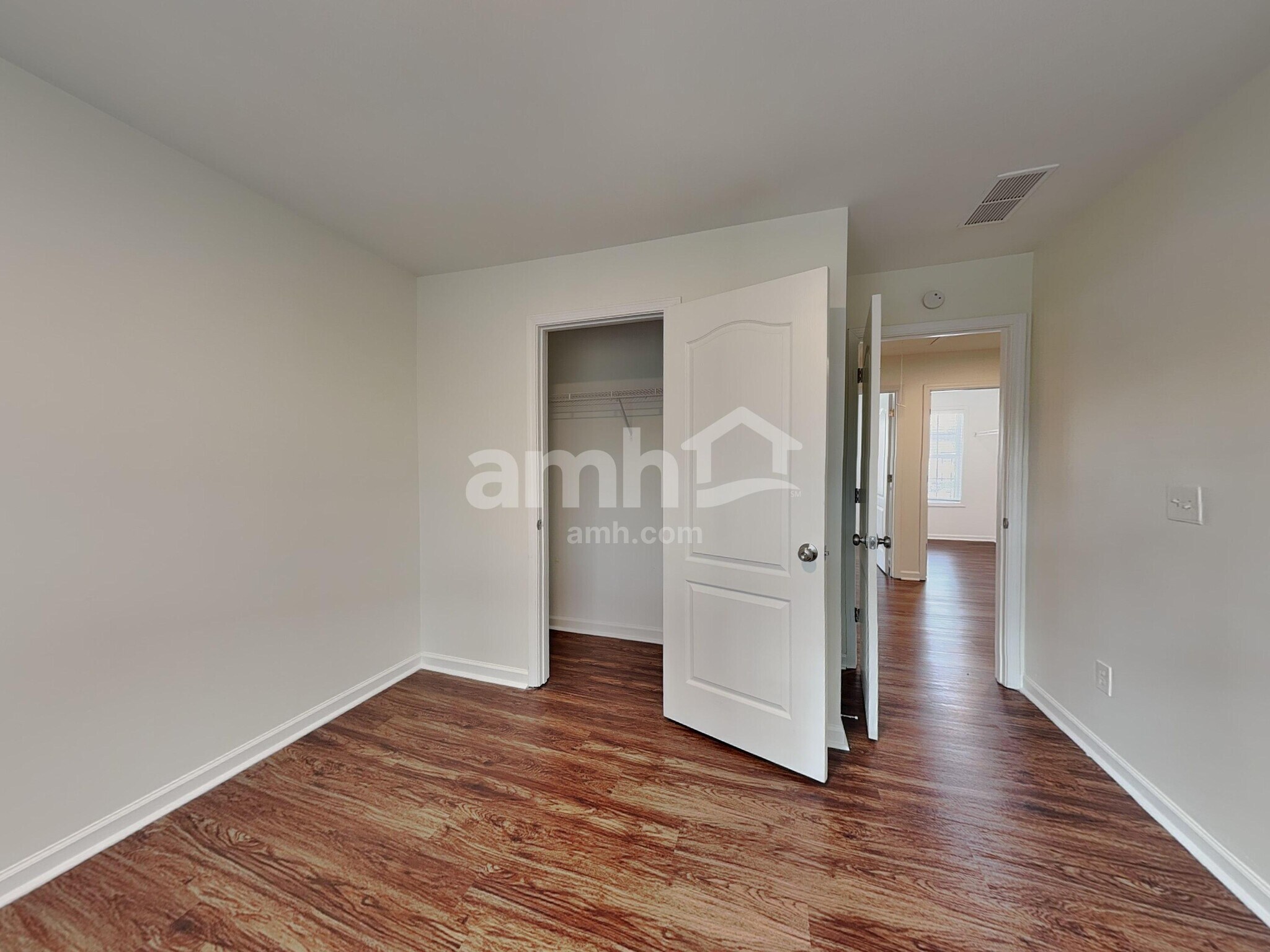 Building Photo - 92 Brookvalley Crossing