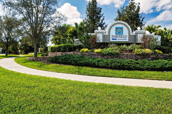Building Photo - 4920 Maymont Park Cir
