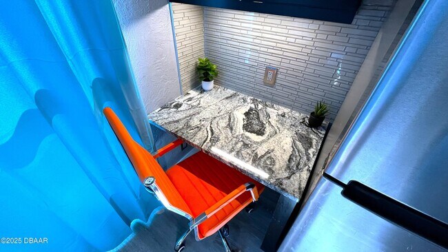 Building Photo - 236 N Keech St