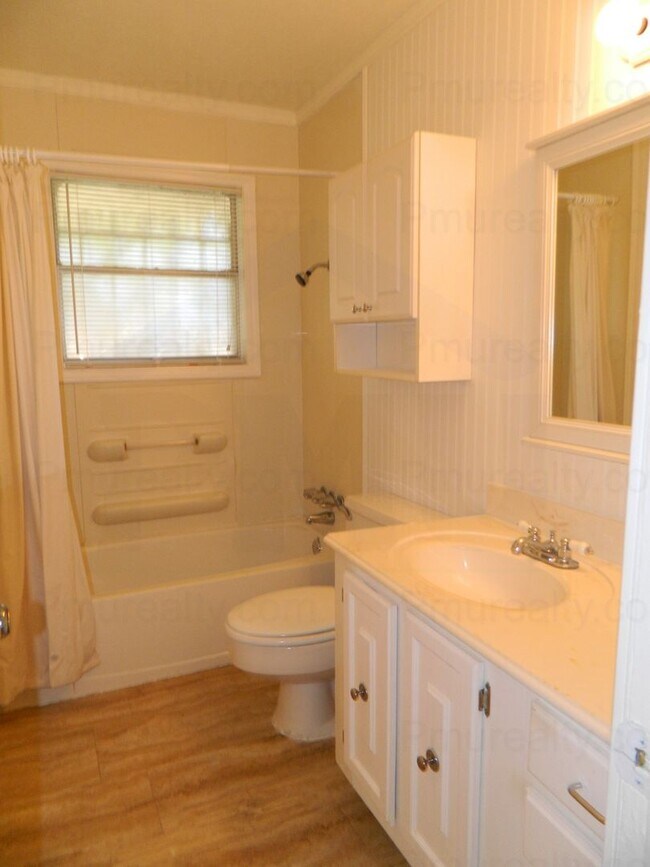 Building Photo - 7826 Overridge Dr
