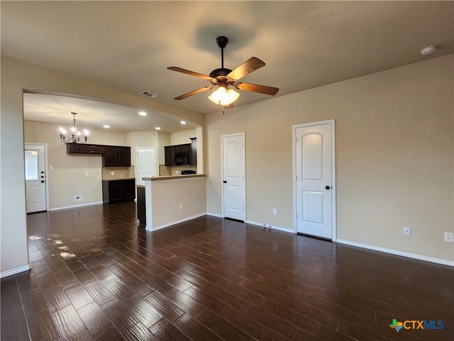 Building Photo - 1032 Brown Rock Dr