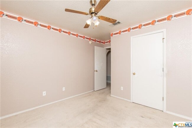 Building Photo - 3407 Solomon Dr