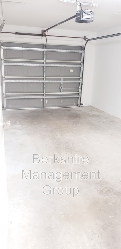 Building Photo - 1132 Brook Meadow Dr