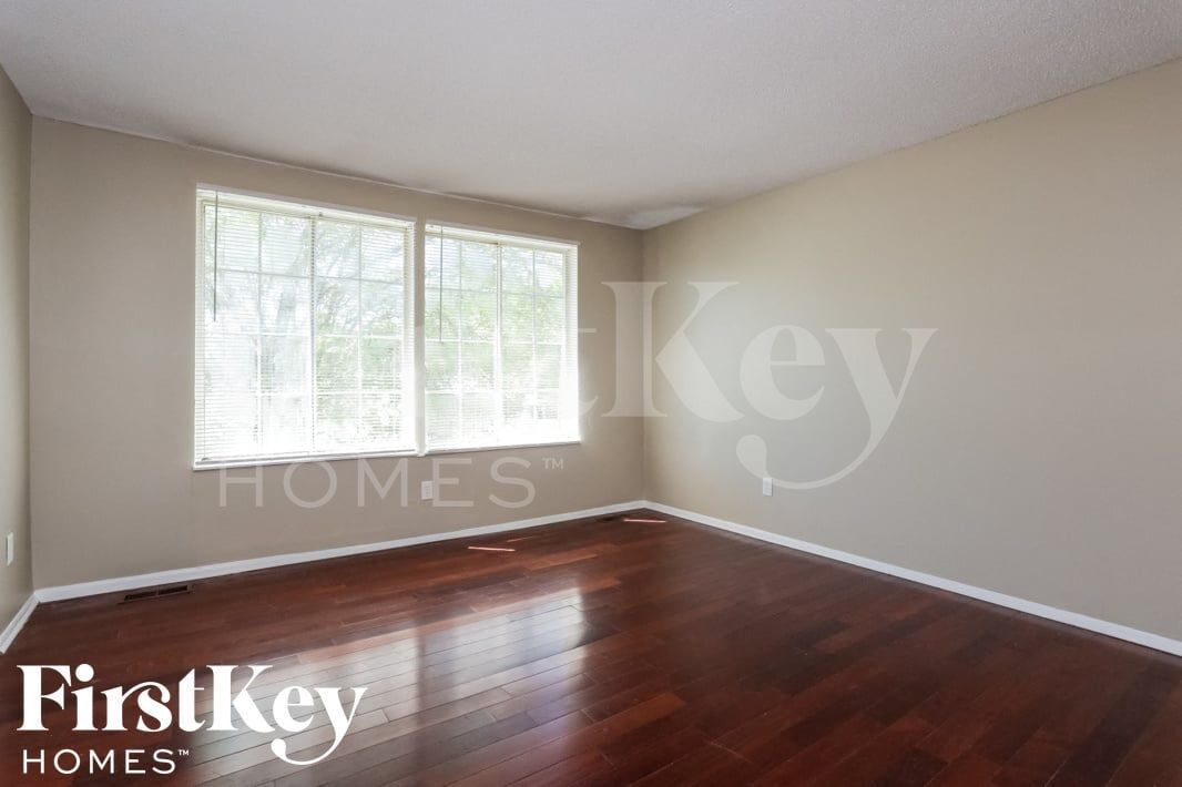 Building Photo - 4321 Castle Heights Dr