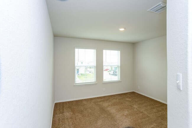 Building Photo - 9807 Spotted Rose