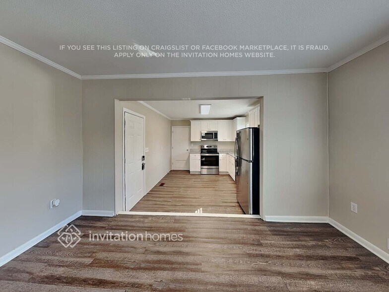 Building Photo - 90 Hillcrest Ave SE