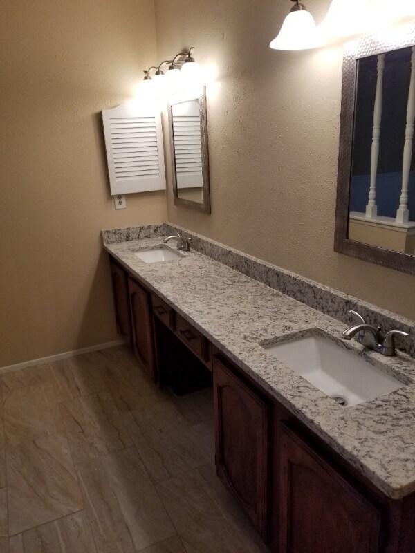 Building Photo - 5725 Baker Dr